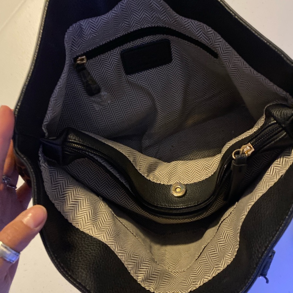 Elegant Black Shoulder Bag